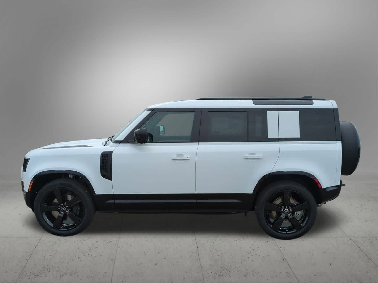 2025 Land Rover Defender 110 X-Dynamic SE photo 3