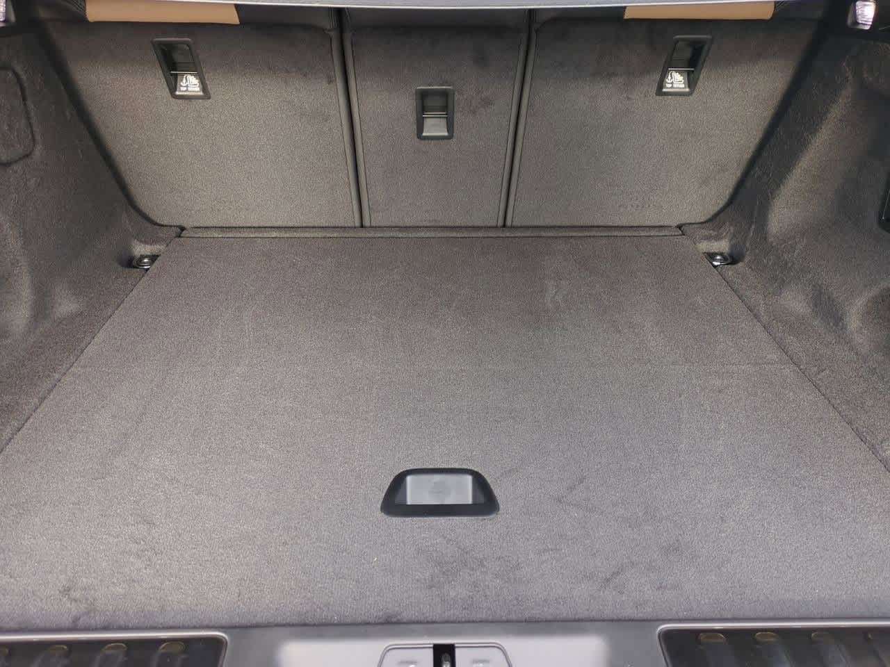 Thumbnail: 2026 Land Rover Range Rover Sport - 36