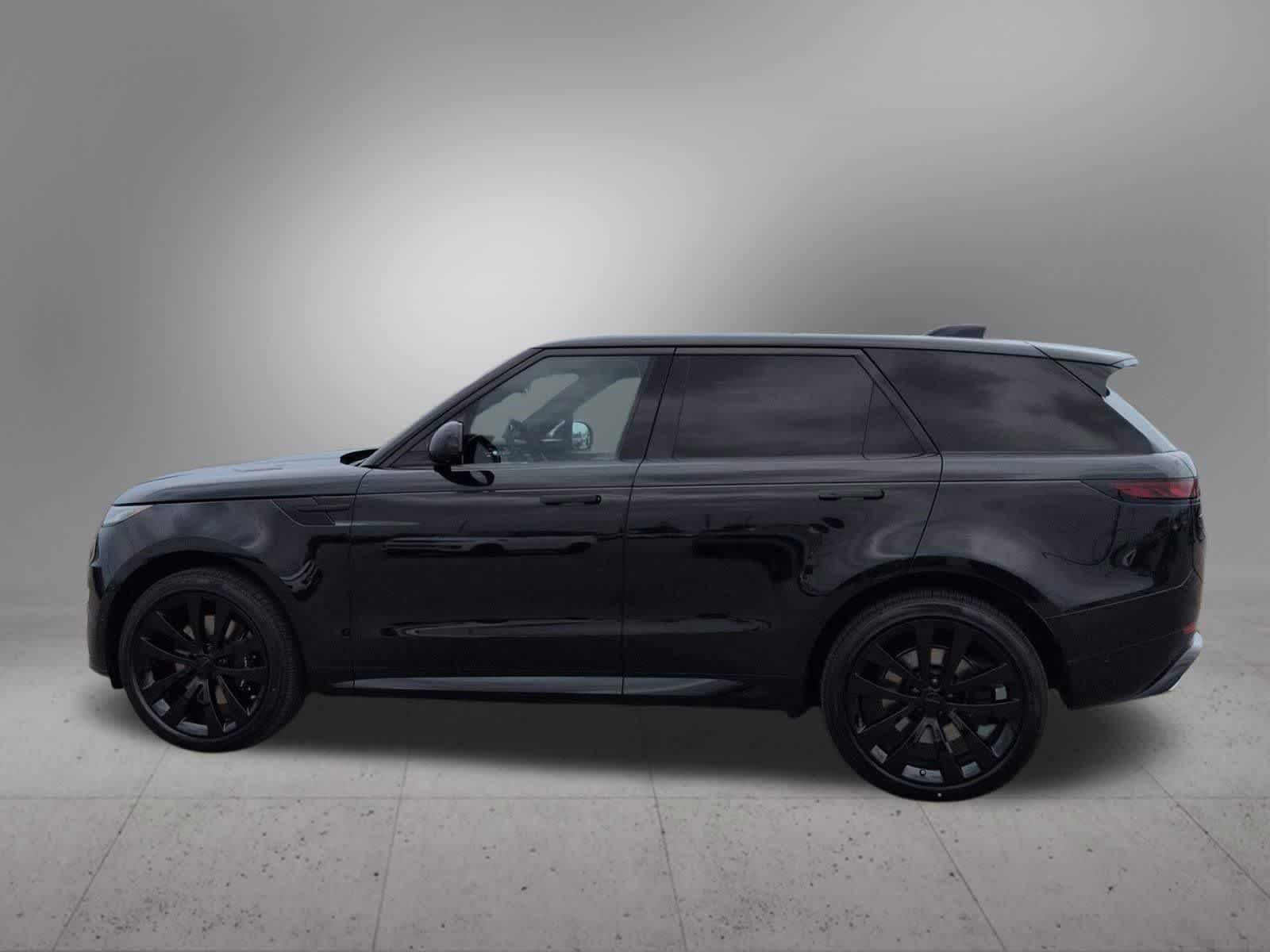 Thumbnail: 2026 Land Rover Range Rover Sport - 3
