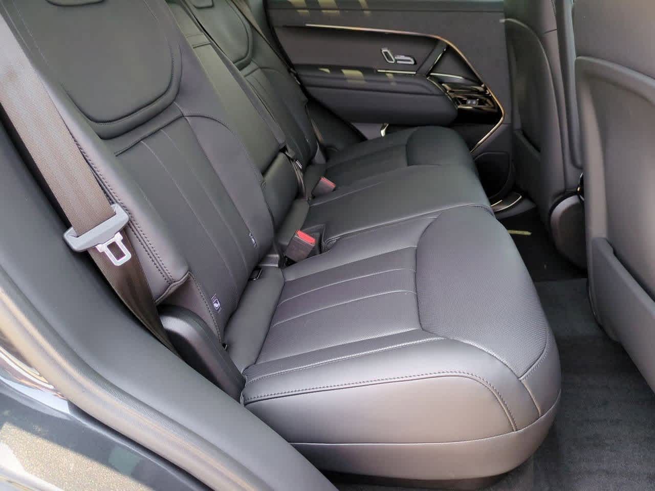 Thumbnail: 2025 Land Rover Range Rover Sport - 19