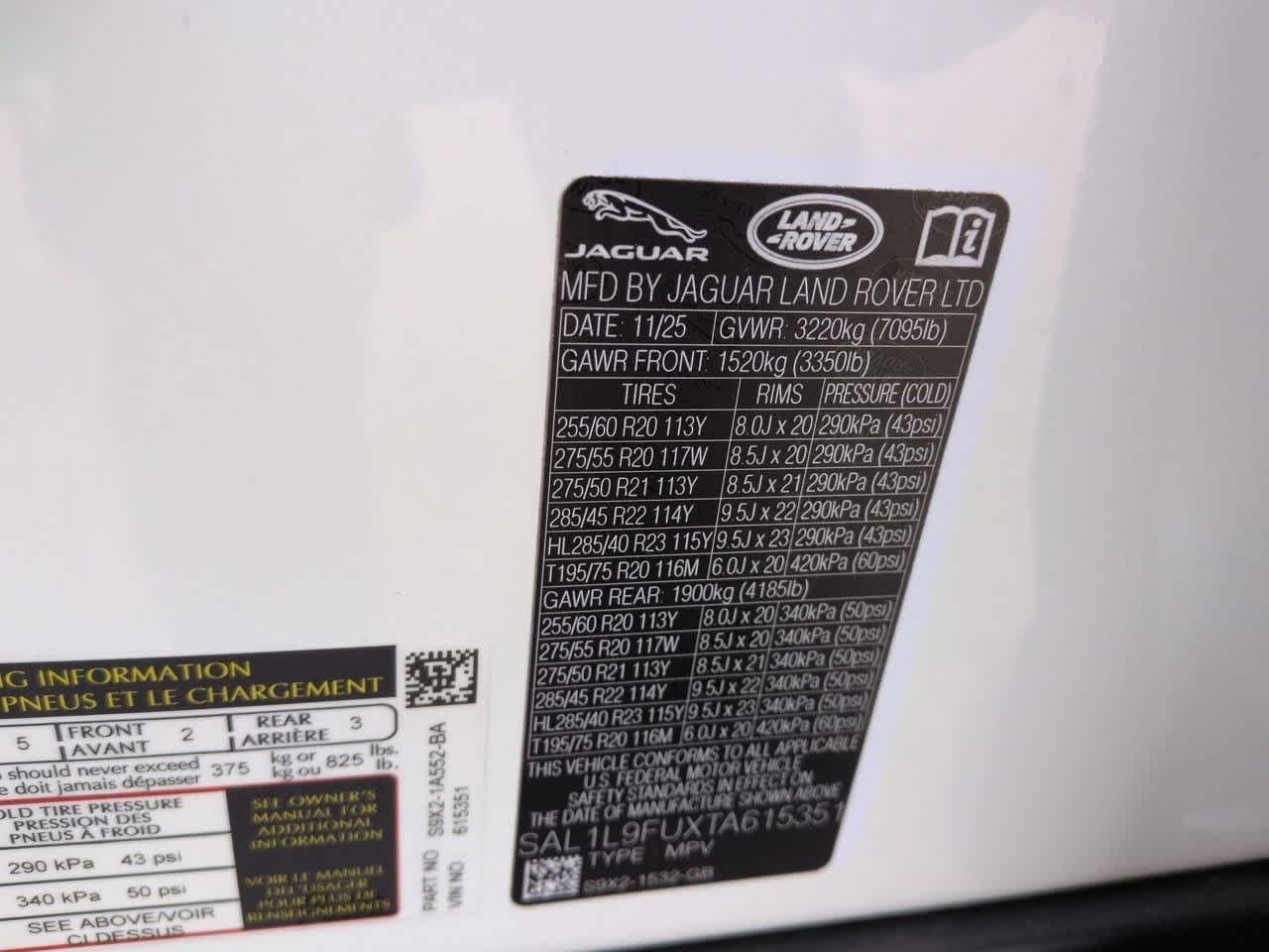 Thumbnail: 2025 Land Rover Range Rover Sport - 37