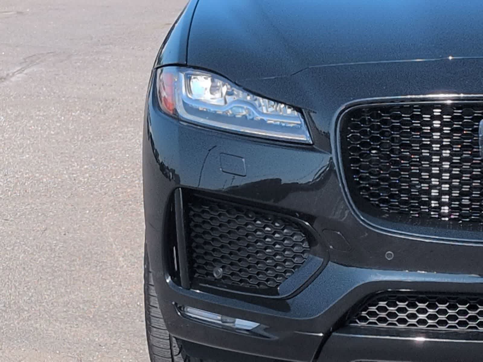 Thumbnail: 2018 Jaguar F-Pace - 10