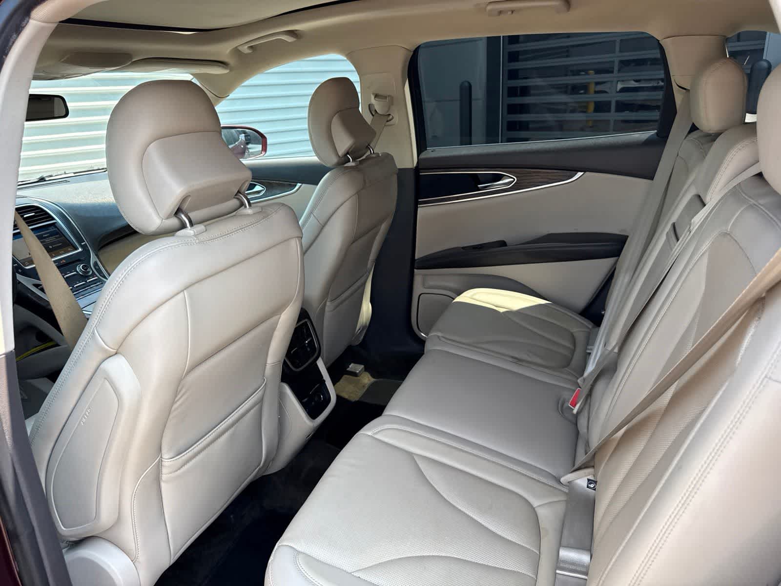 Thumbnail: 2017 Lincoln MKX - 9