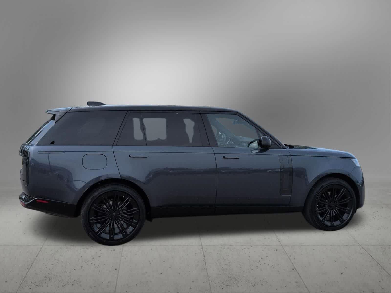 Thumbnail: 2026 Land Rover Range Rover - 7