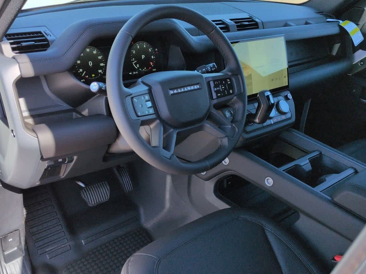 2026 Land Rover Defender 110 S photo 2