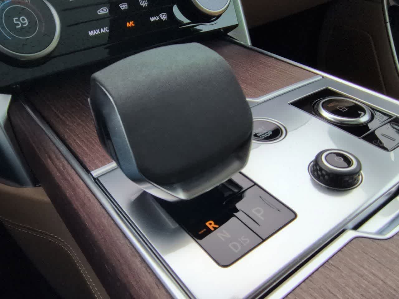 Thumbnail: 2023 Land Rover Range Rover - 33