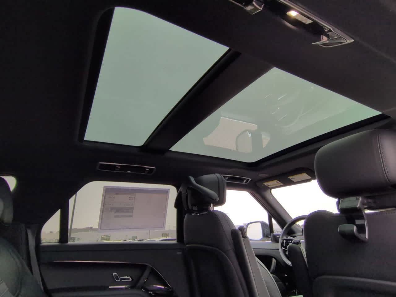 Thumbnail: 2025 Land Rover Range Rover Sport - 22