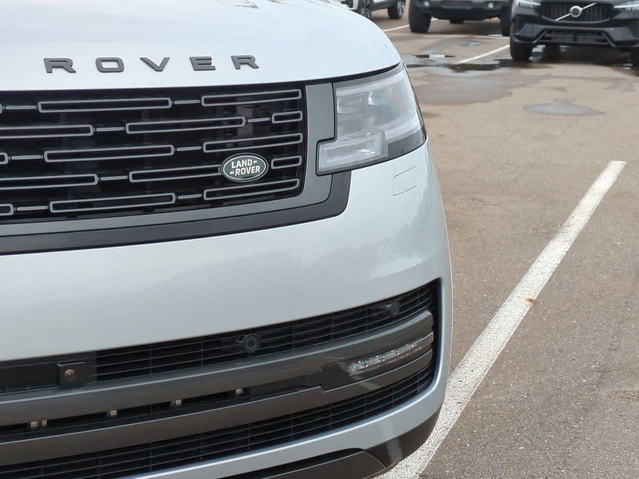 Thumbnail: 2025 Land Rover Range Rover - 10