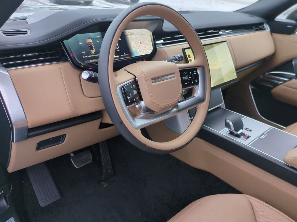 New 2026 Land Rover Range Rover SE SUV