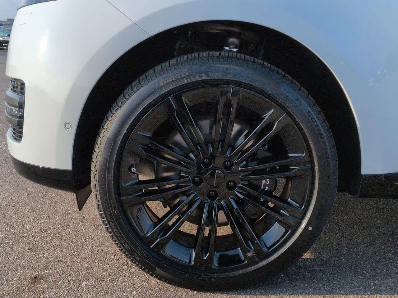 Thumbnail: 2026 Land Rover Range Rover - 13