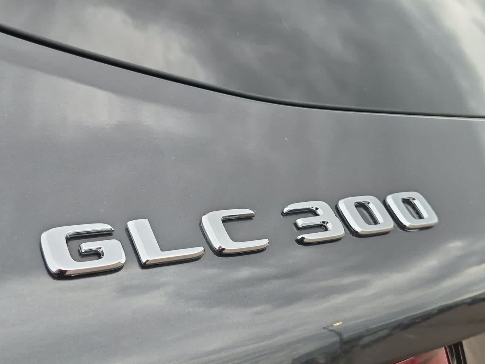 2022 Mercedes-Benz GLC GLC300 - Photo 12
