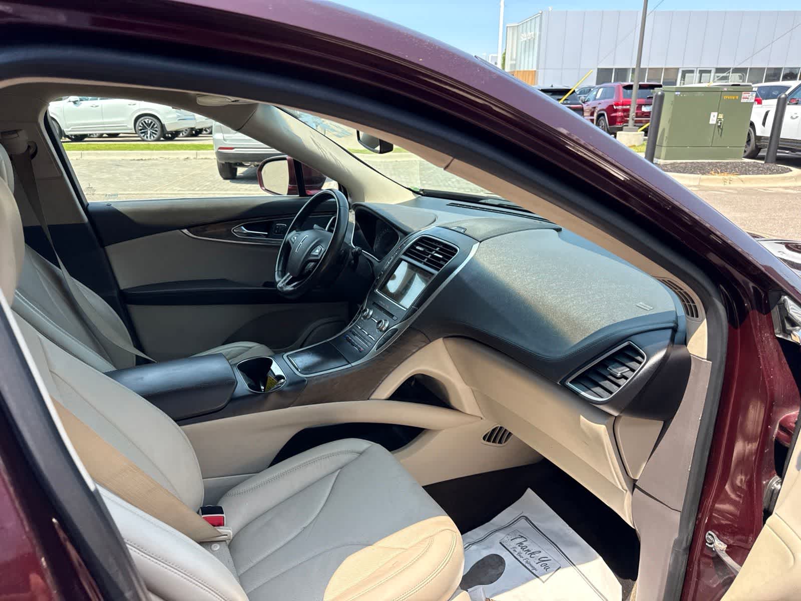 Thumbnail: 2017 Lincoln MKX - 12