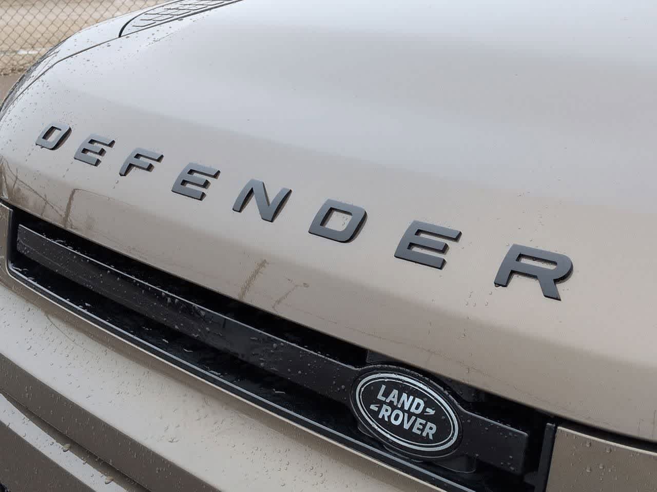 Thumbnail: 2026 Land Rover Defender - 12