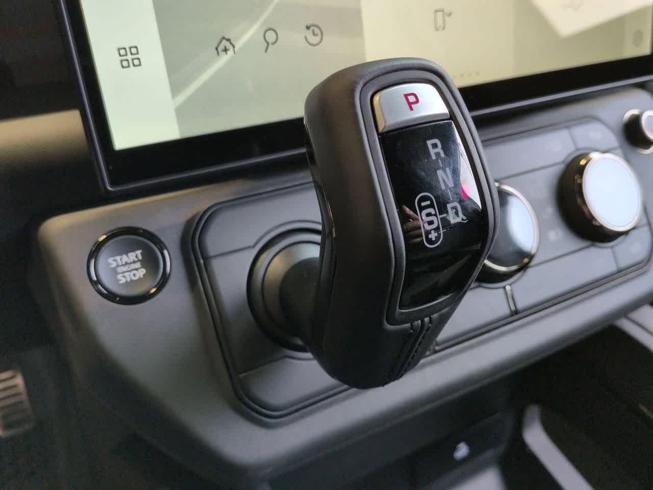 Thumbnail: 2026 Land Rover Defender - 34