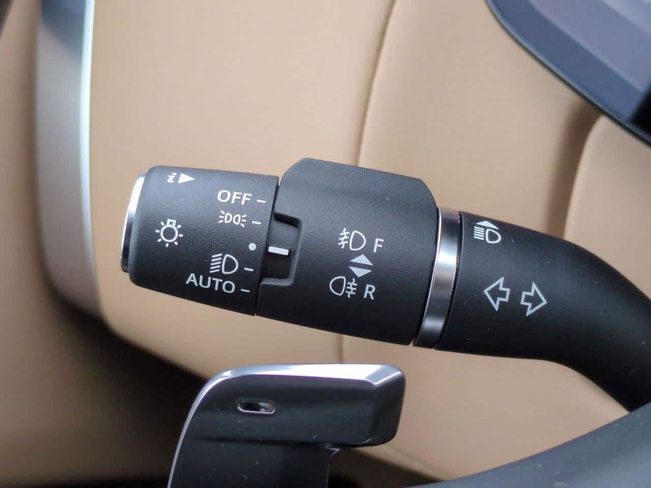 Thumbnail: 2025 Land Rover Range Rover - 28