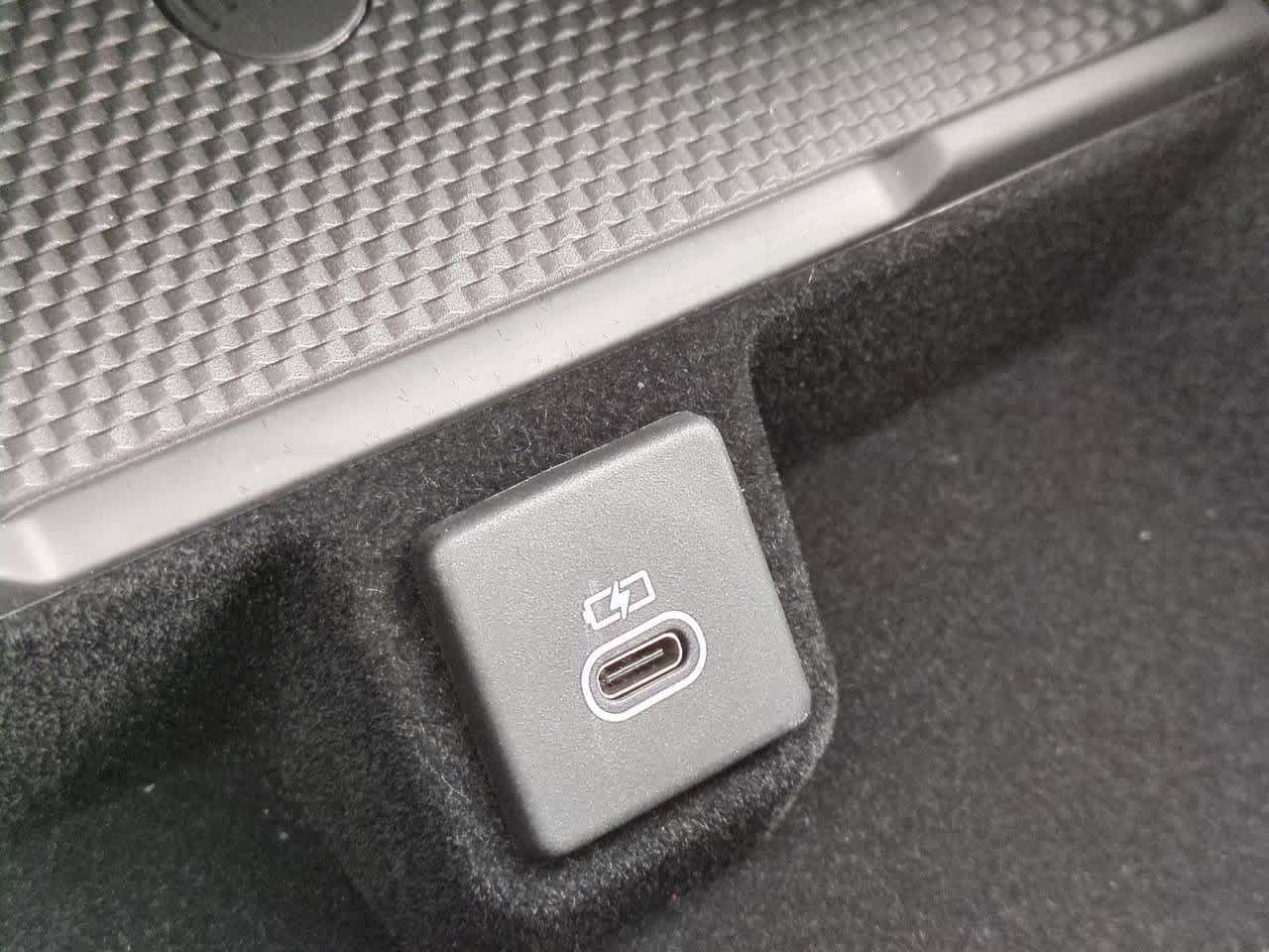 Thumbnail: 2025 Land Rover Range Rover - 33