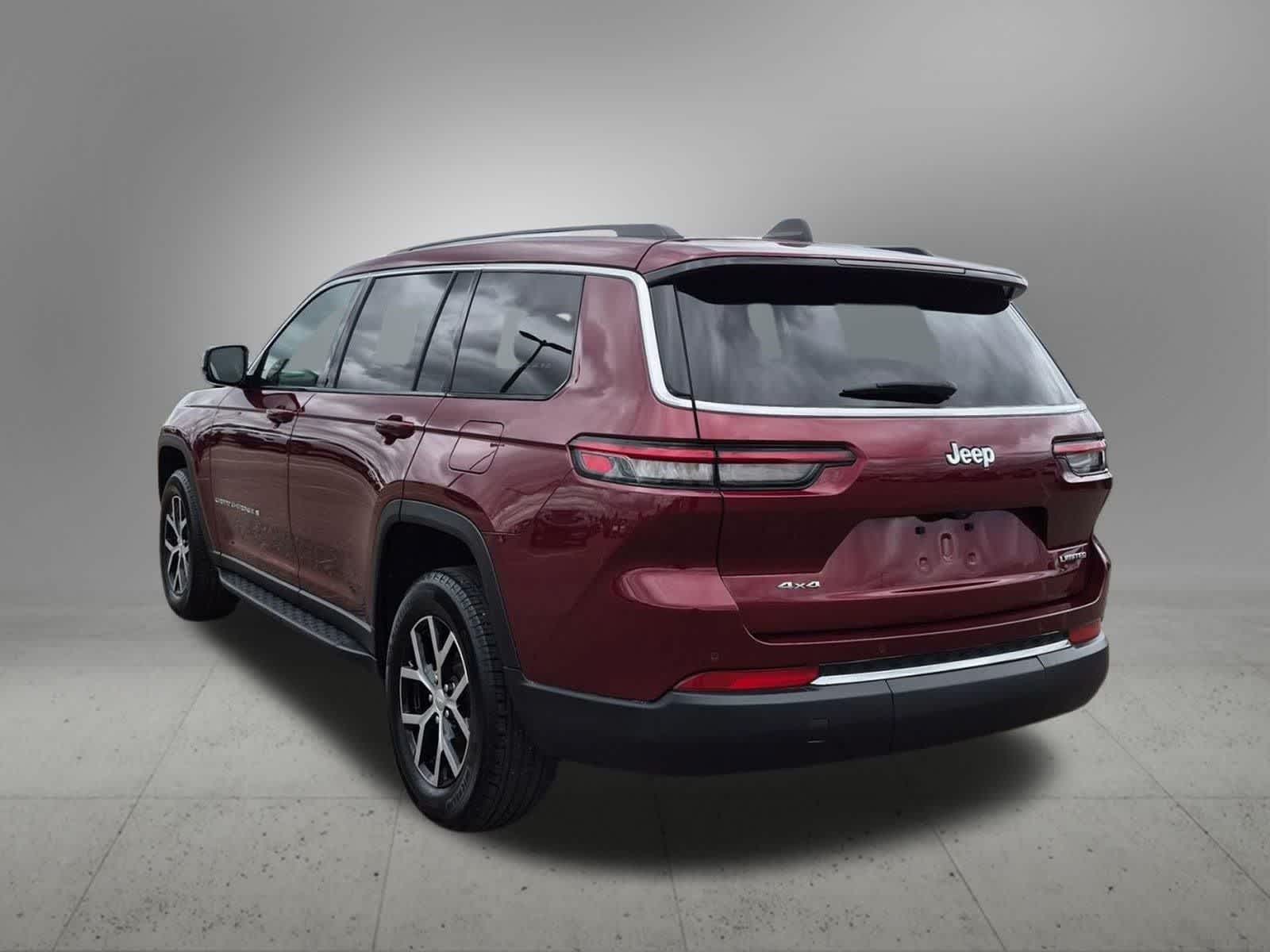 Thumbnail: 2023 Jeep Grand Cherokee - 4