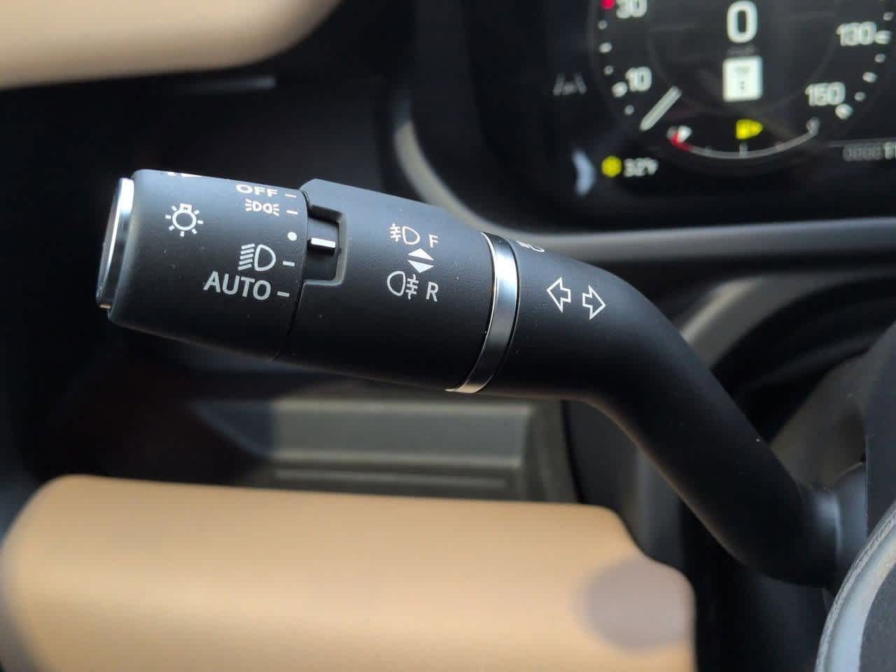 Thumbnail: 2025 Land Rover Defender - 28