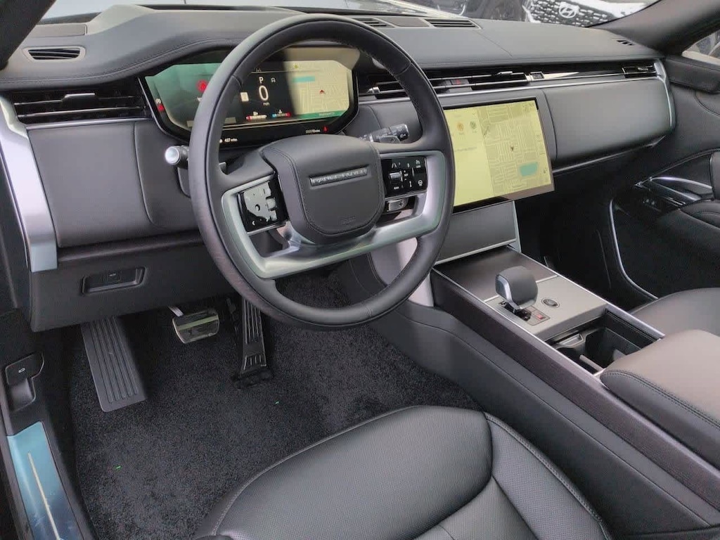 New 2026 Land Rover Range Rover SE SUV