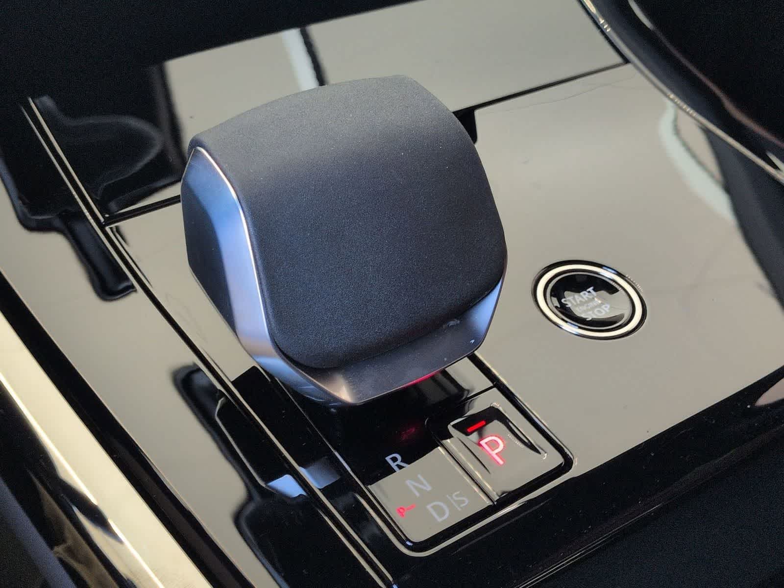 Thumbnail: 2026 Land Rover Range Rover Sport - 33