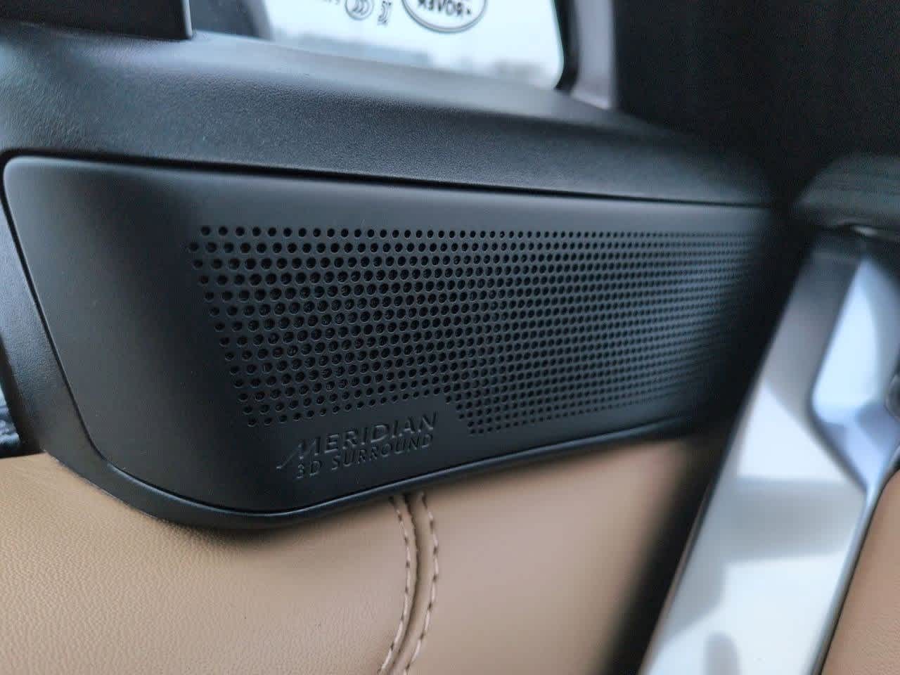 Thumbnail: 2026 Land Rover Range Rover - 31