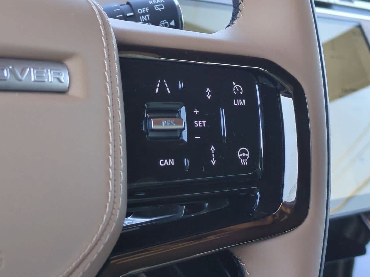 Thumbnail: 2025 Land Rover Range Rover Sport - 25