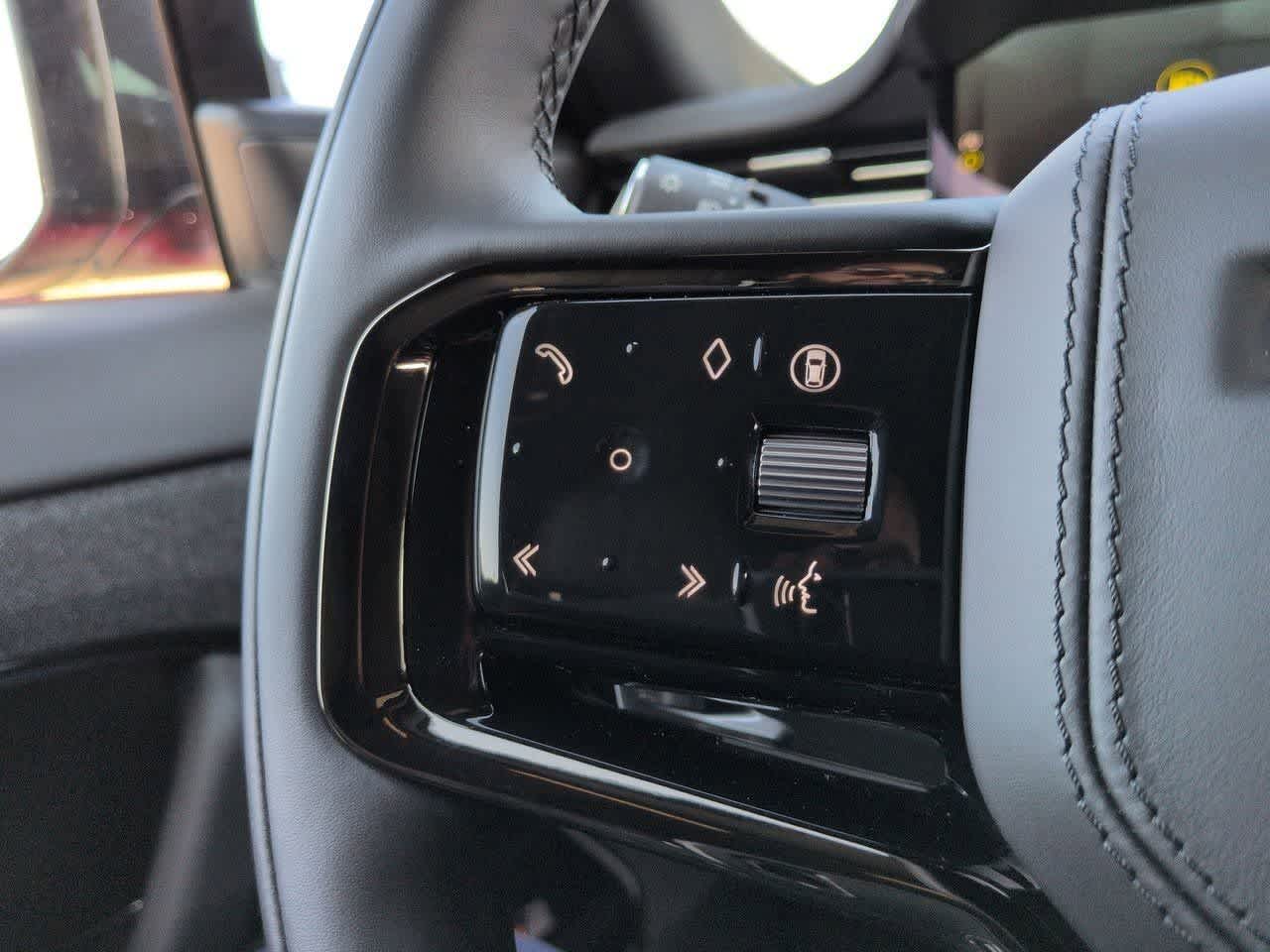 Thumbnail: 2026 Land Rover Range Rover Sport - 24