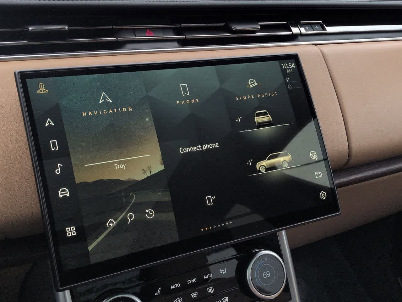Thumbnail: 2023 Land Rover Range Rover - 28