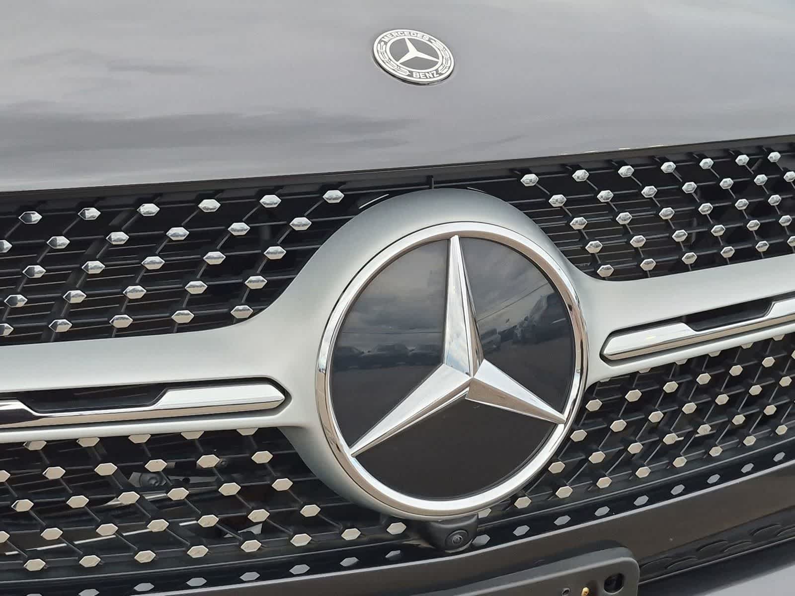 2022 Mercedes-Benz GLC GLC300 - Photo 11