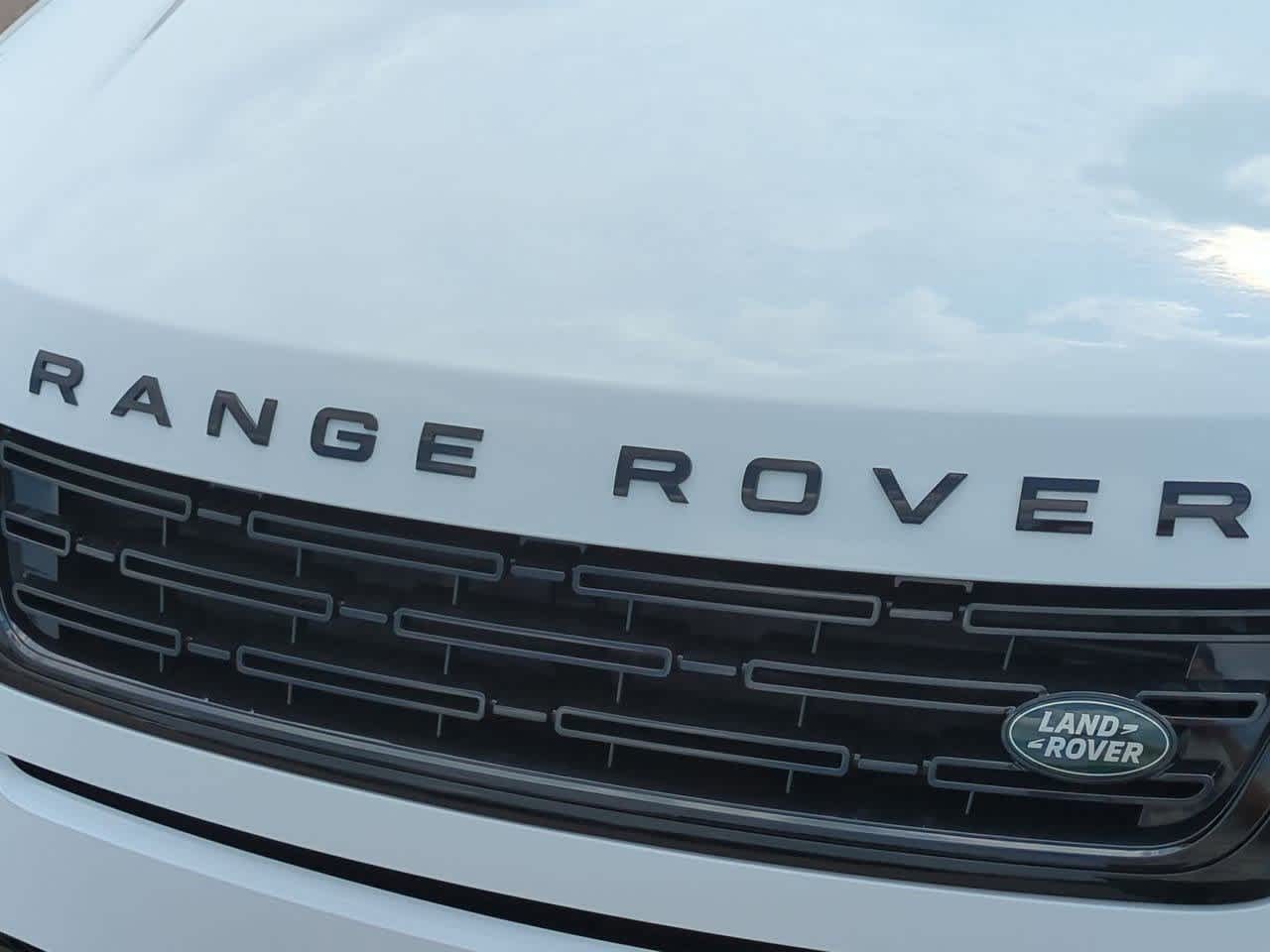 Thumbnail: 2025 Land Rover Range Rover Evoque - 11