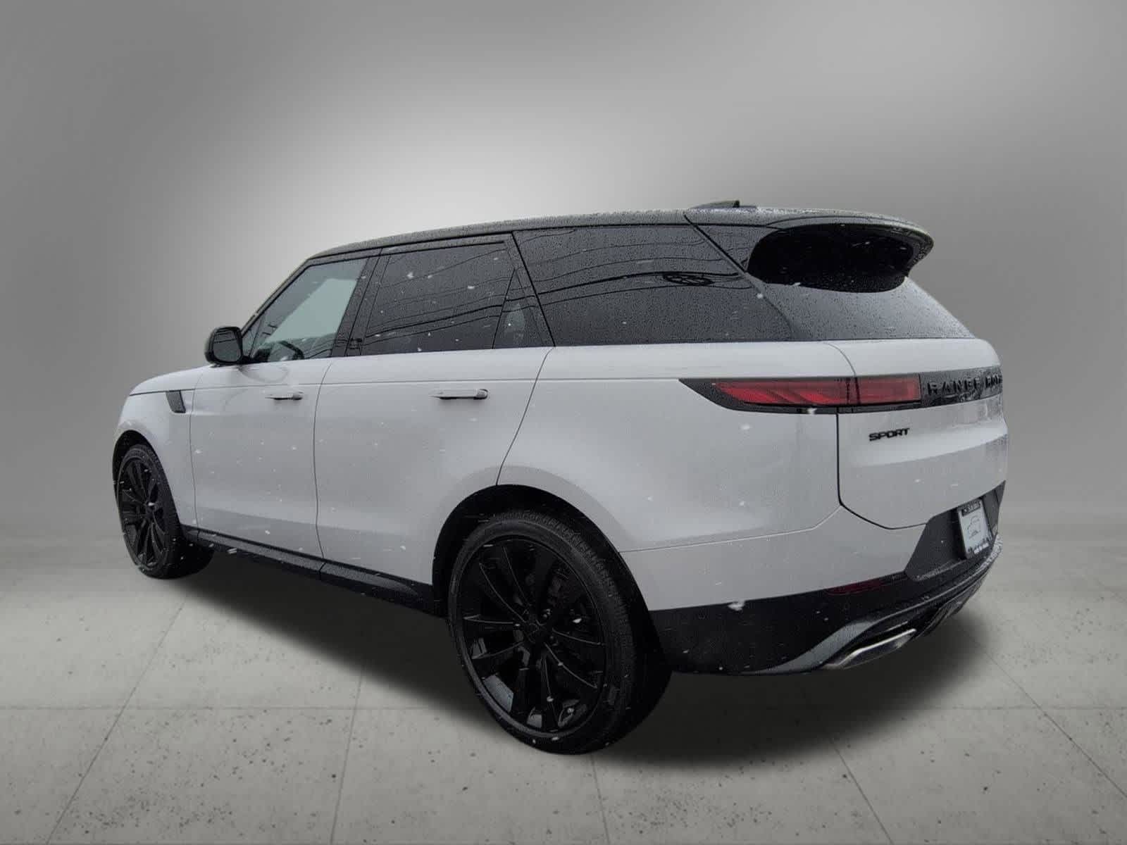 Thumbnail: 2026 Land Rover Range Rover Sport - 4