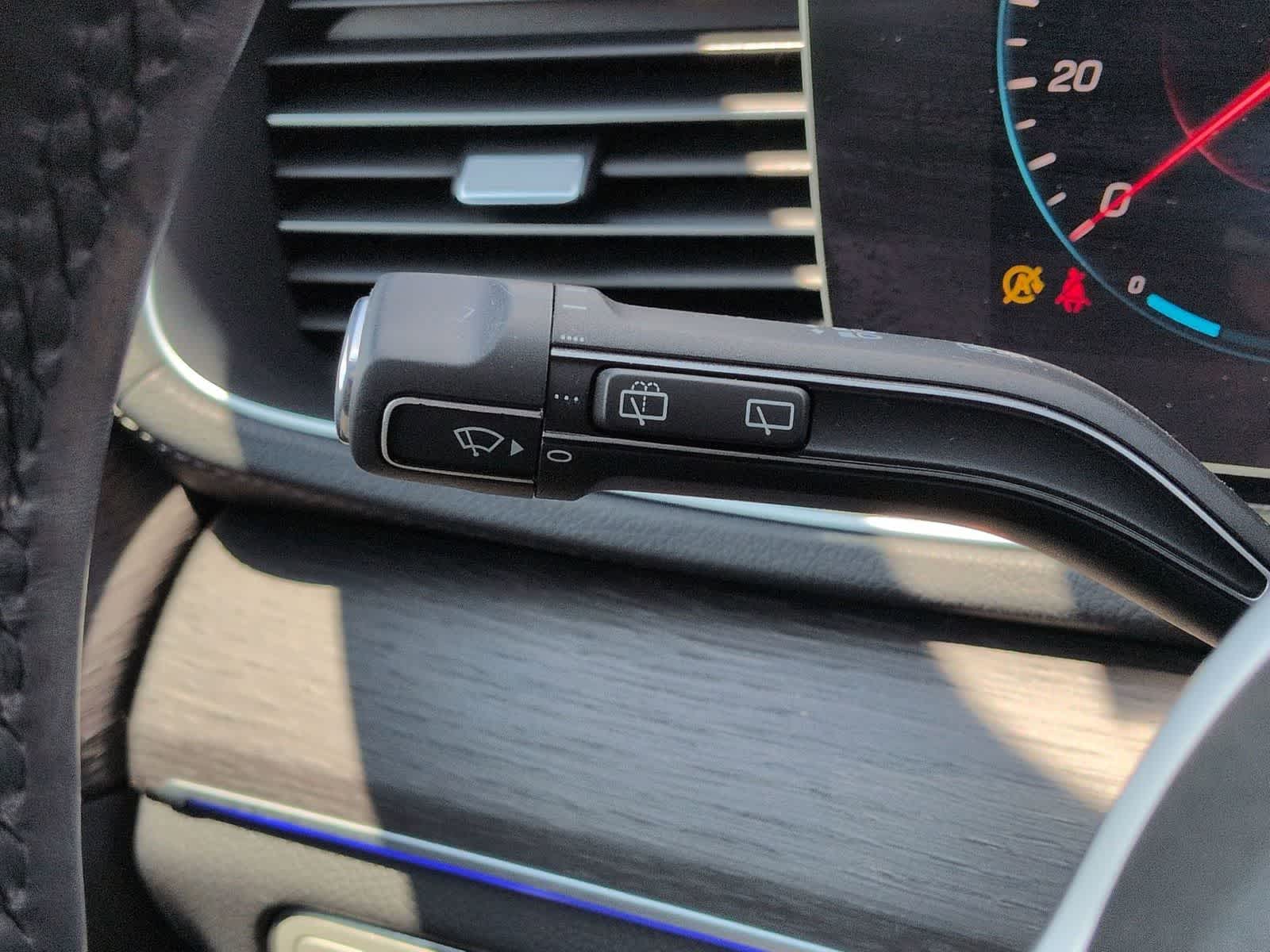 Thumbnail: 2020 Mercedes-Benz GLS - 26