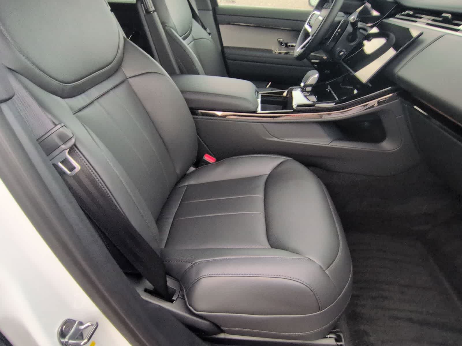 Thumbnail: 2026 Land Rover Range Rover Sport - 20