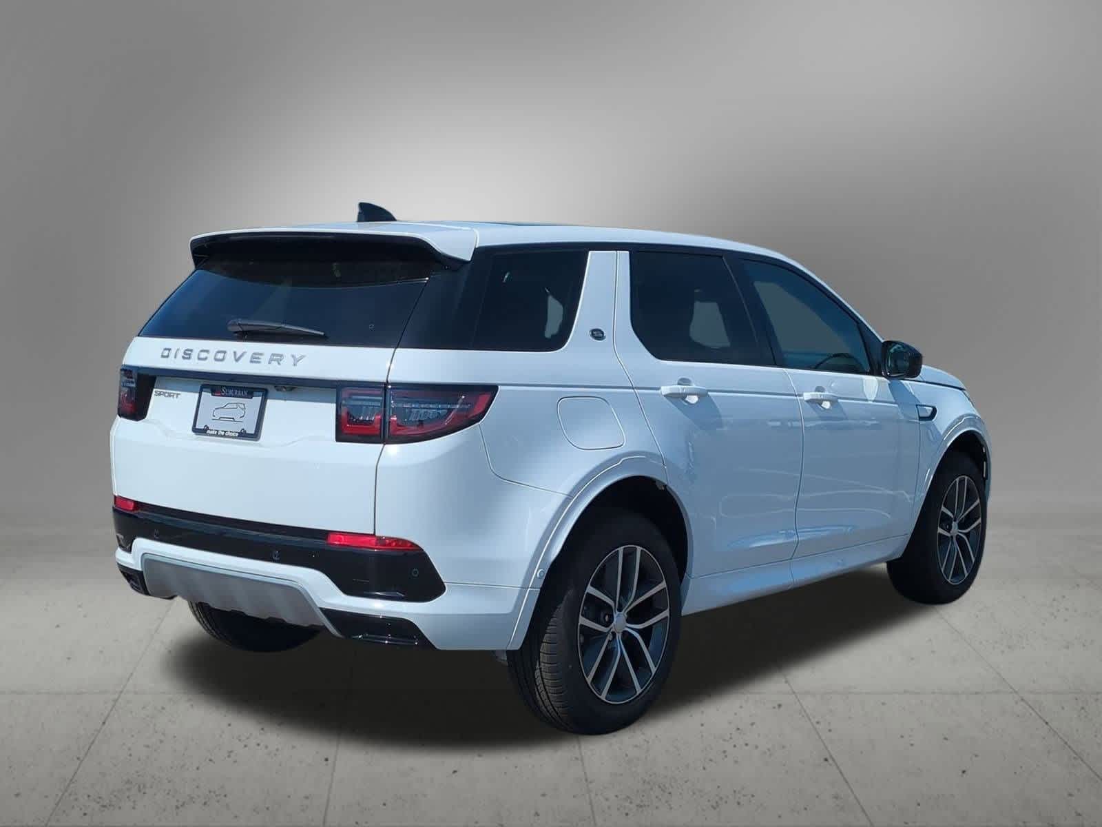 Thumbnail: 2025 Land Rover Discovery Sport - 6