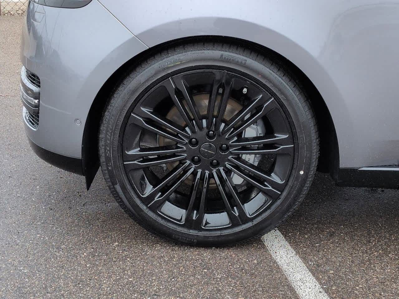 Thumbnail: 2026 Land Rover Range Rover - 13