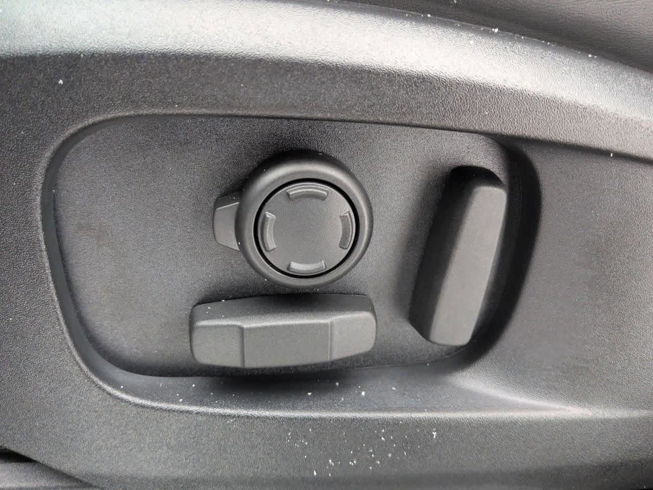 Thumbnail: 2026 Land Rover Defender - 16