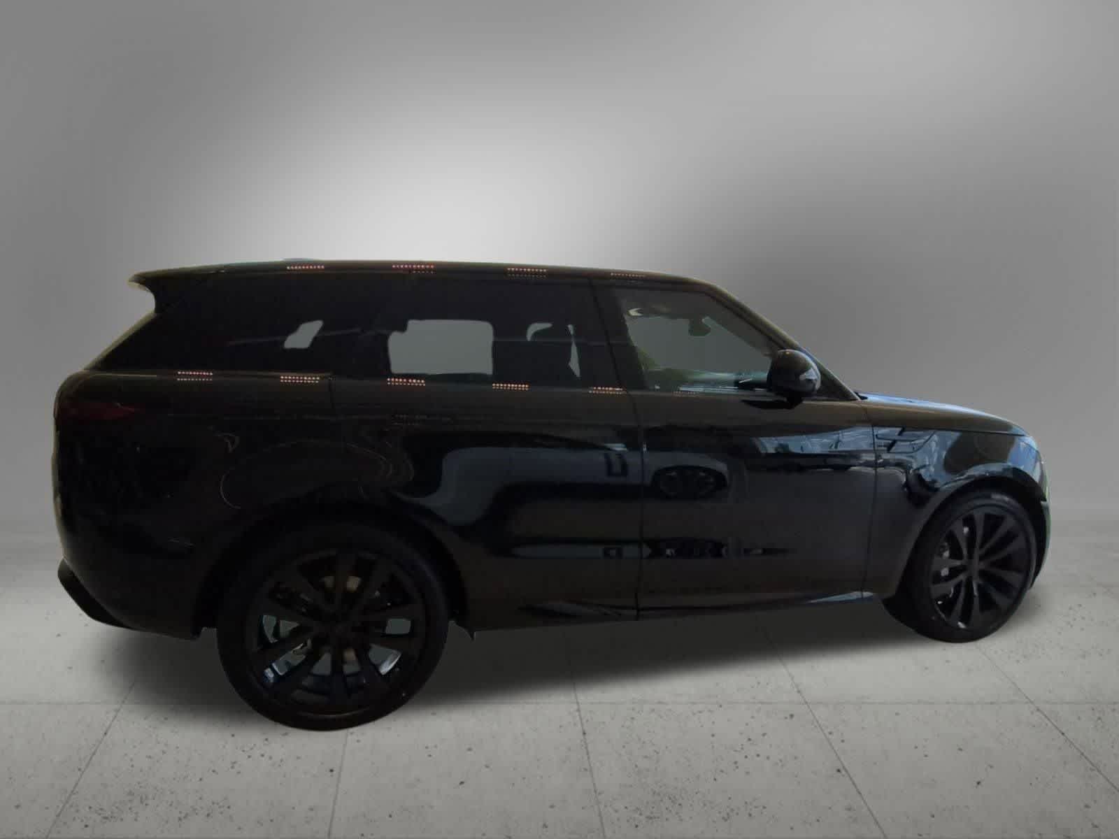 Thumbnail: 2026 Land Rover Range Rover Sport - 7