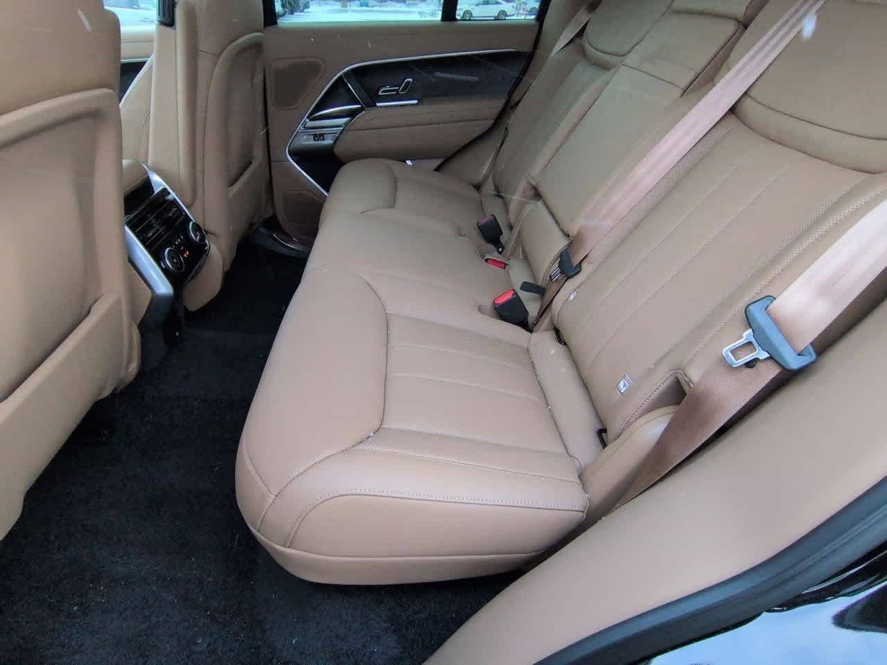 Thumbnail: 2026 Land Rover Range Rover - 20