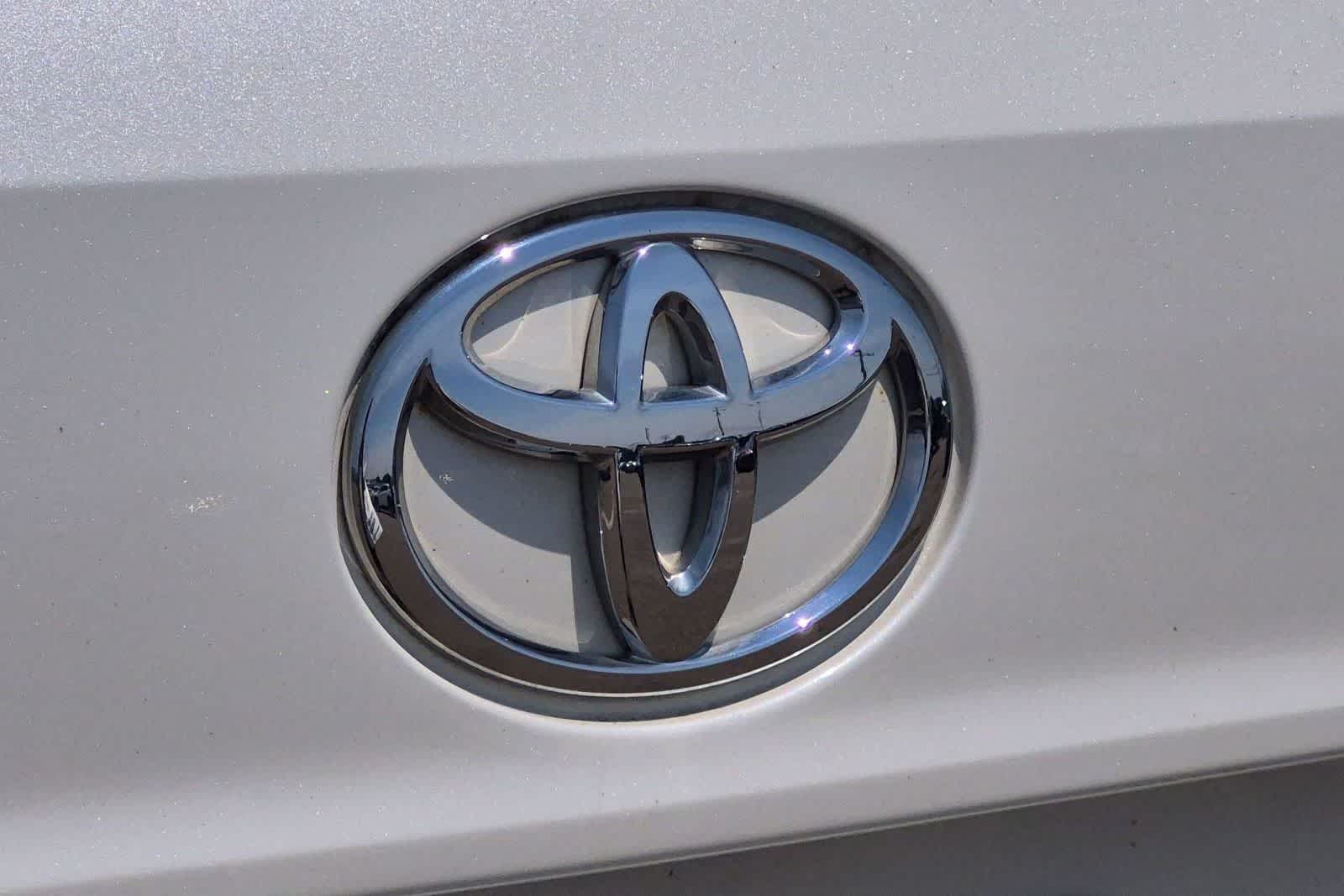 2021 Toyota Highlander XLE - Photo 11