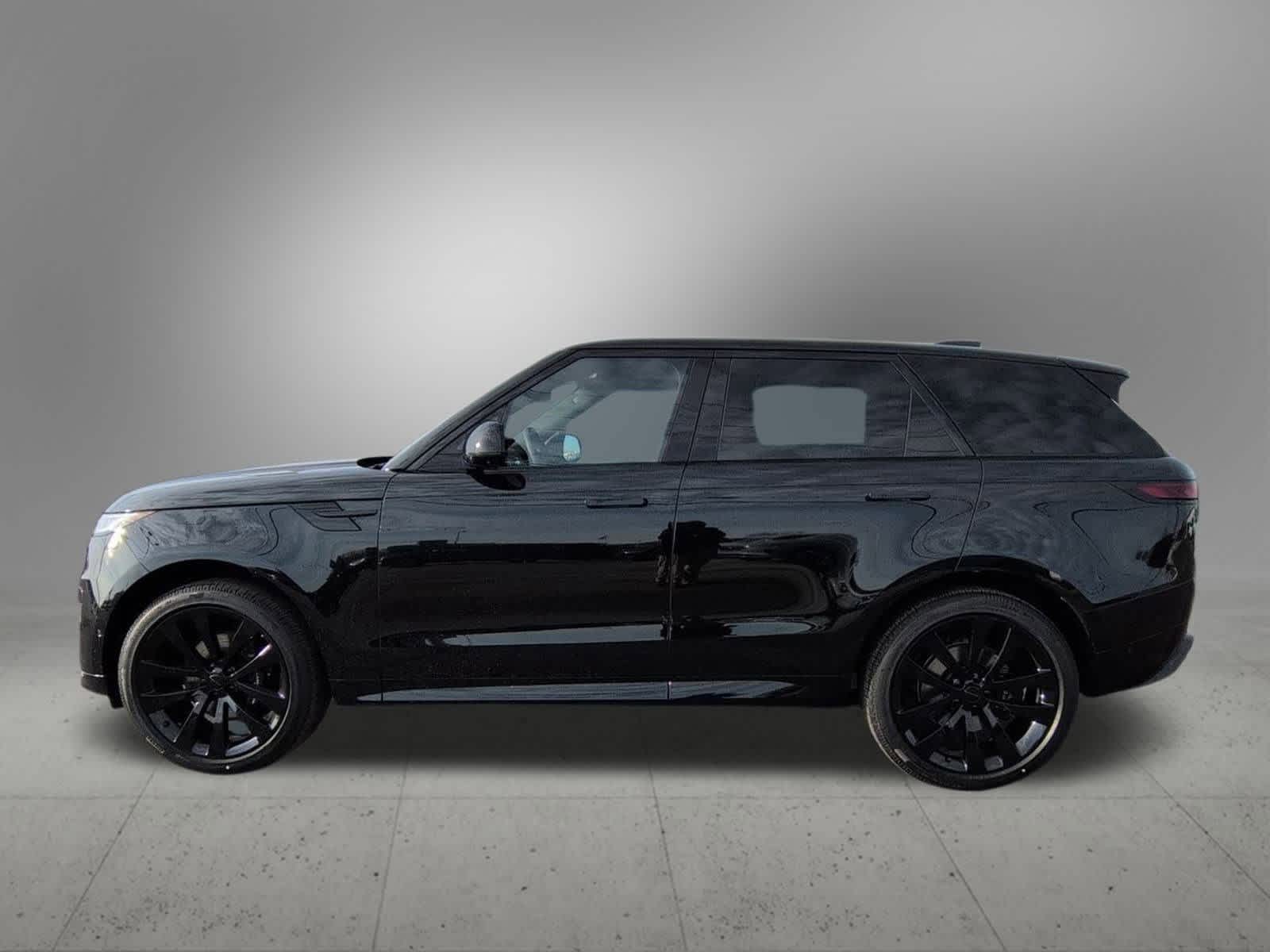 Thumbnail: 2026 Land Rover Range Rover Sport - 3