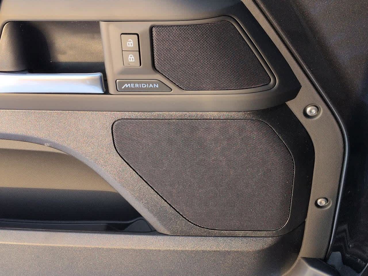 Thumbnail: 2026 Land Rover Defender - 32