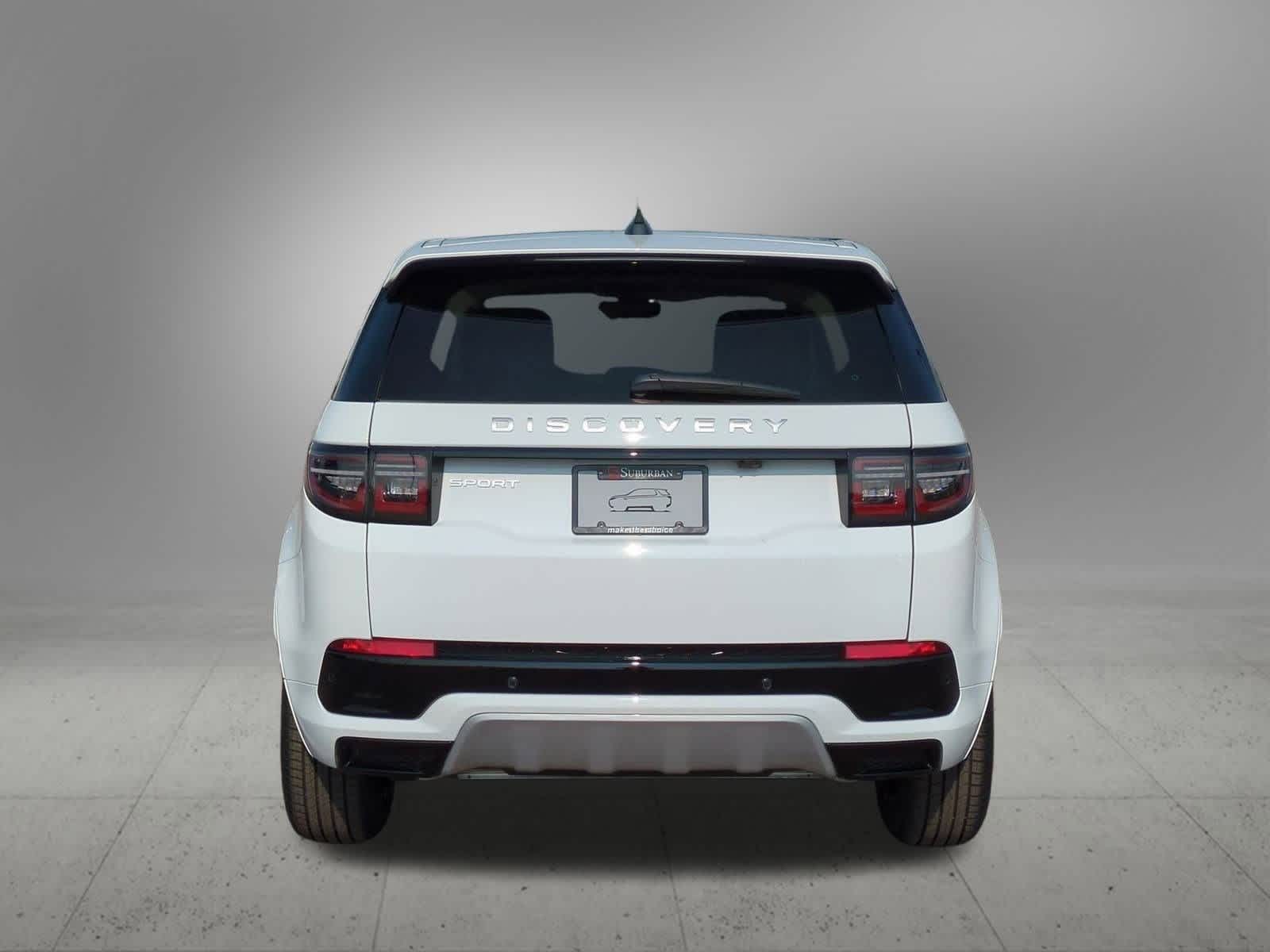 Thumbnail: 2025 Land Rover Discovery Sport - 4