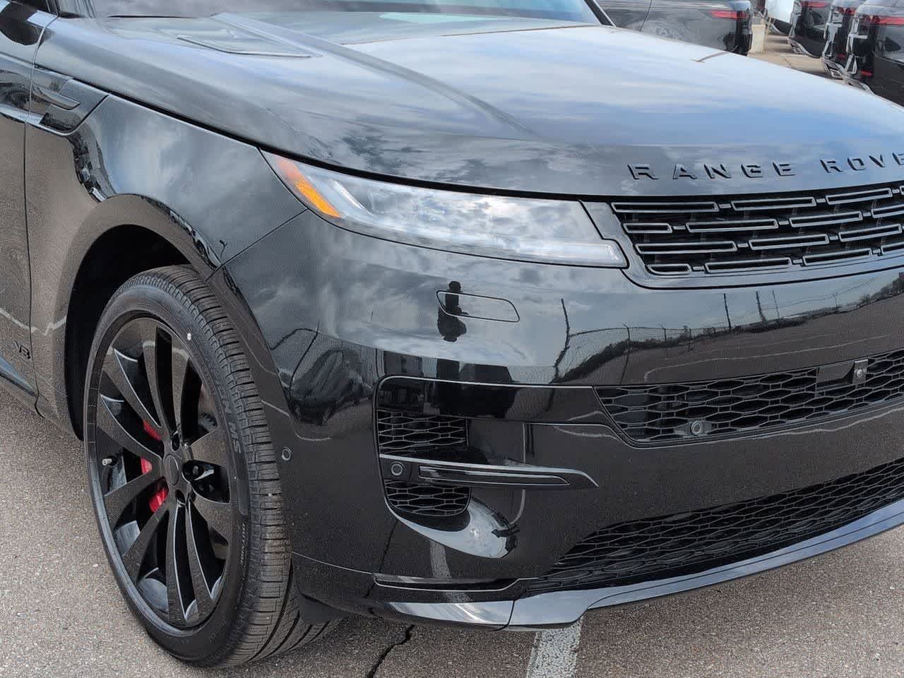 Thumbnail: 2026 Land Rover Range Rover Sport - 10