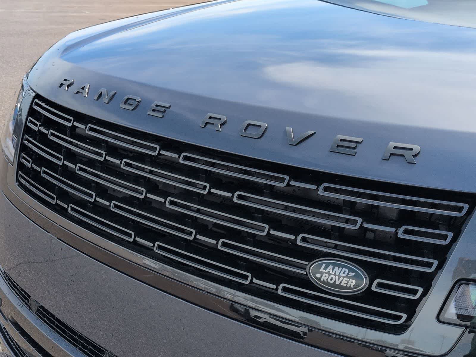 Thumbnail: 2026 Land Rover Range Rover - 12