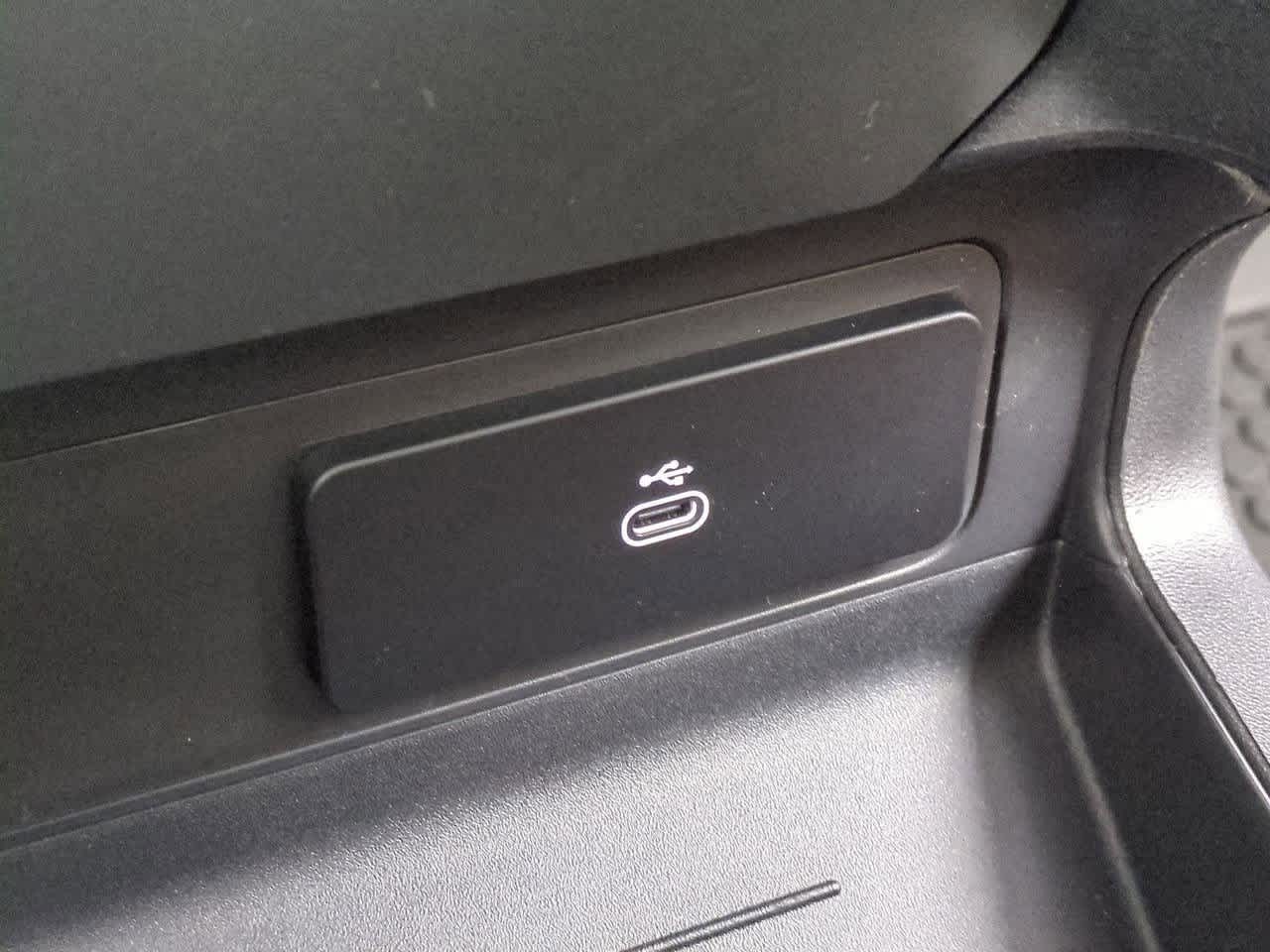 Thumbnail: 2026 Land Rover Defender - 33