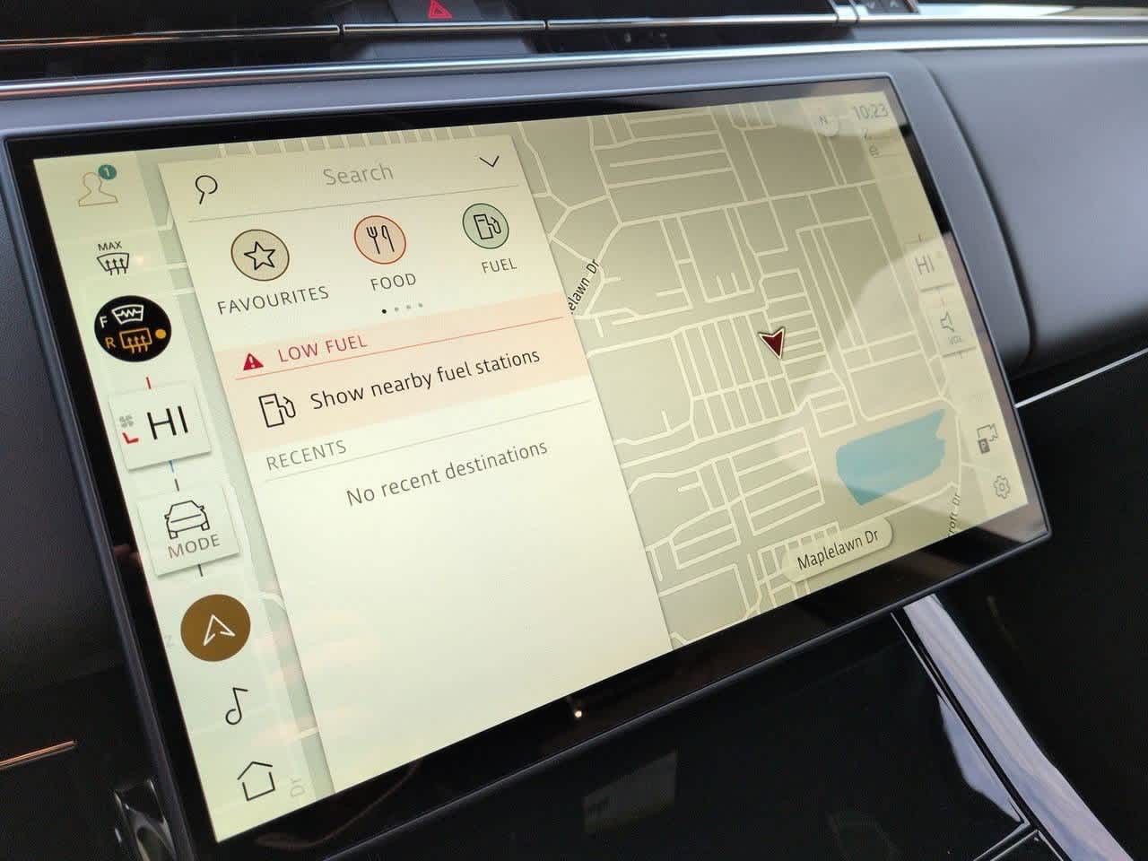 Thumbnail: 2026 Land Rover Range Rover Sport - 29