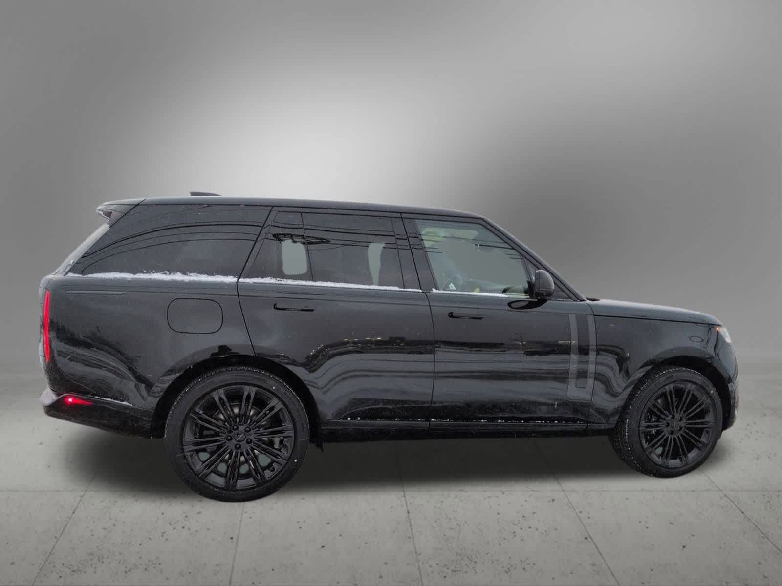 Thumbnail: 2026 Land Rover Range Rover - 7