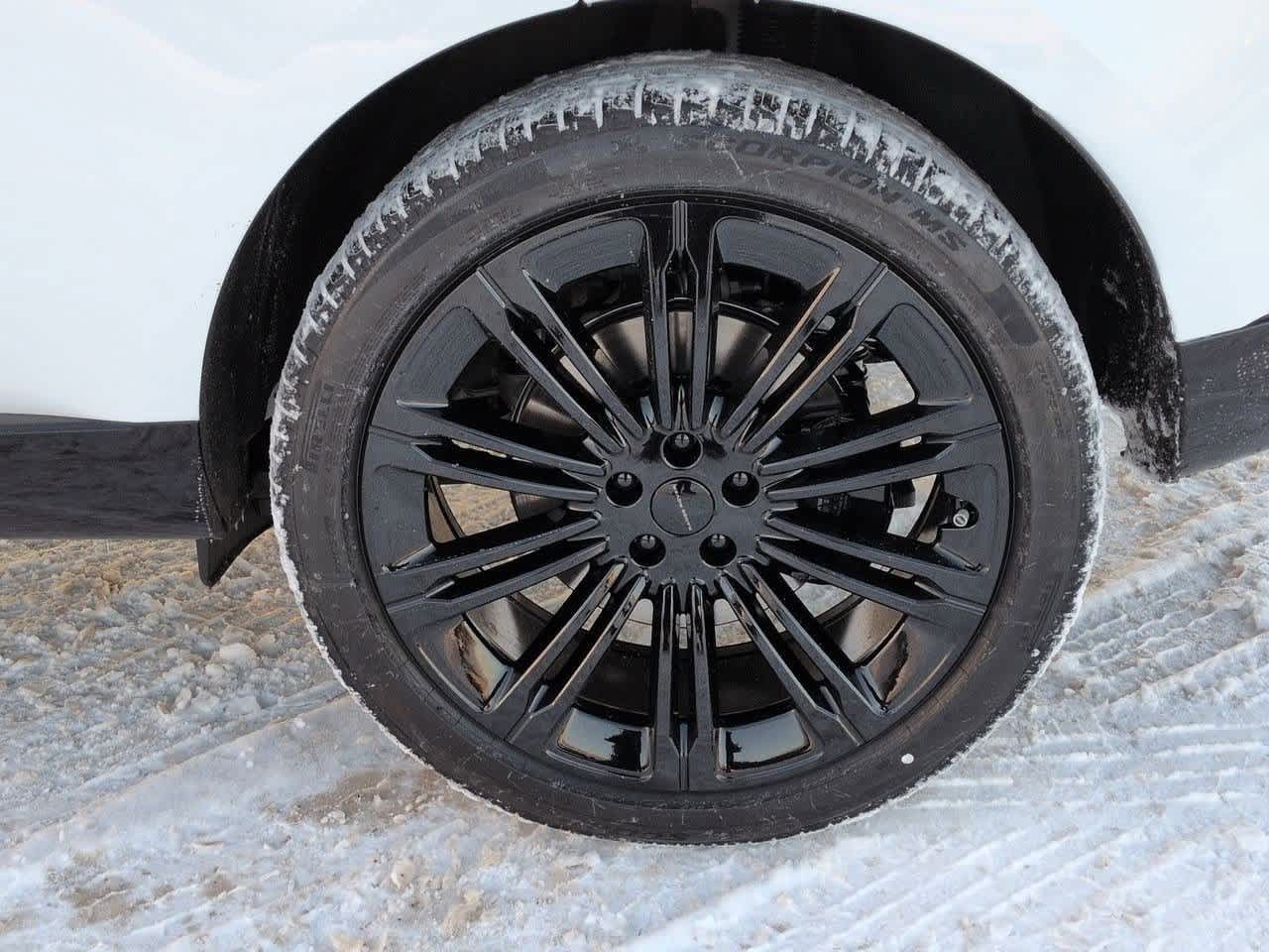 Thumbnail: 2026 Land Rover Range Rover - 13