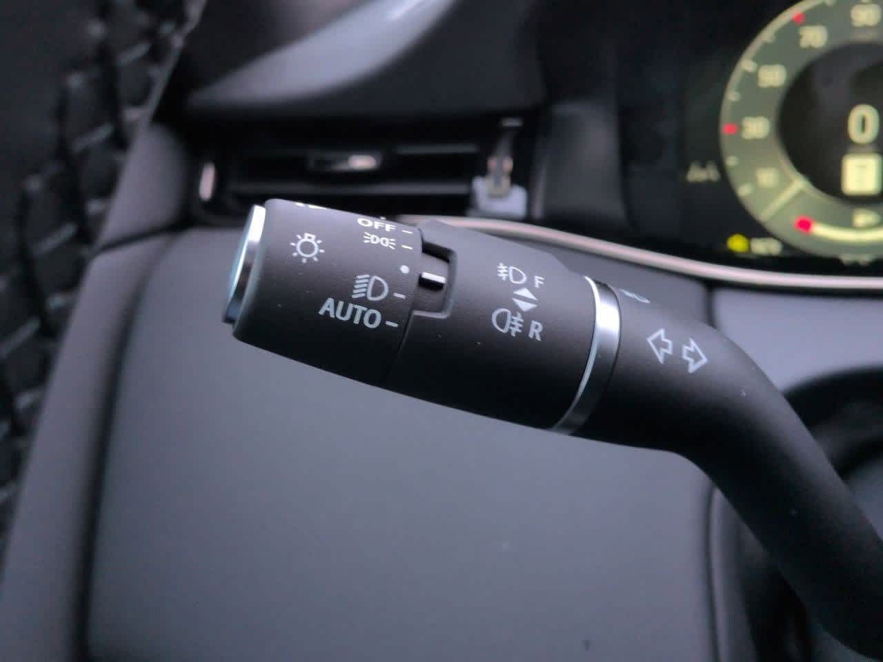 Thumbnail: 2026 Land Rover Range Rover Evoque - 28