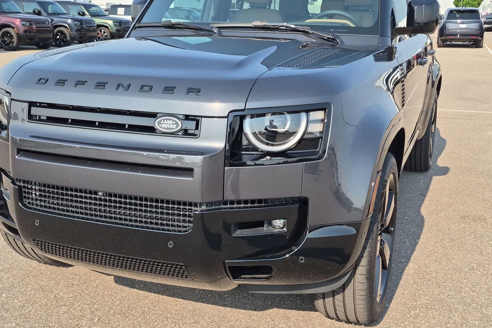 Thumbnail: 2026 Land Rover Defender - 9